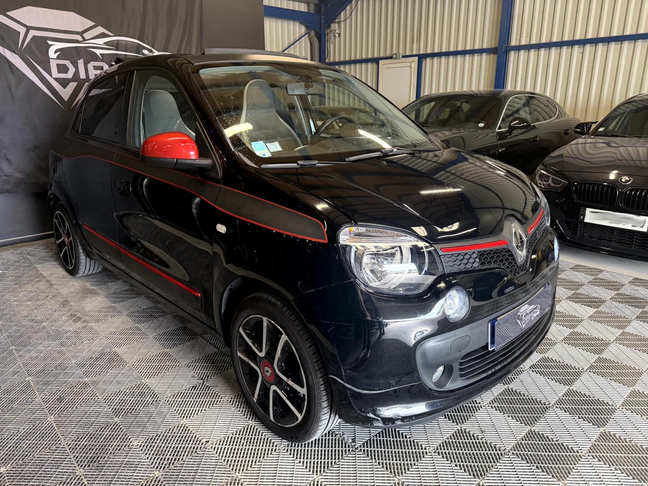 Thumbnail 3