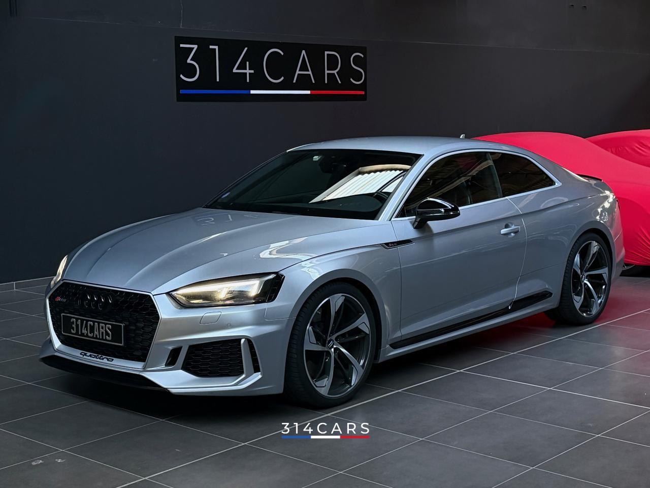 AUDI RS5 COUPE