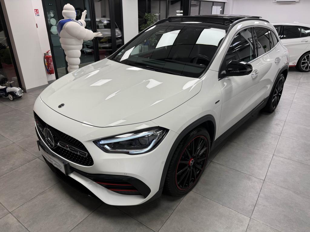 MERCEDES GLA