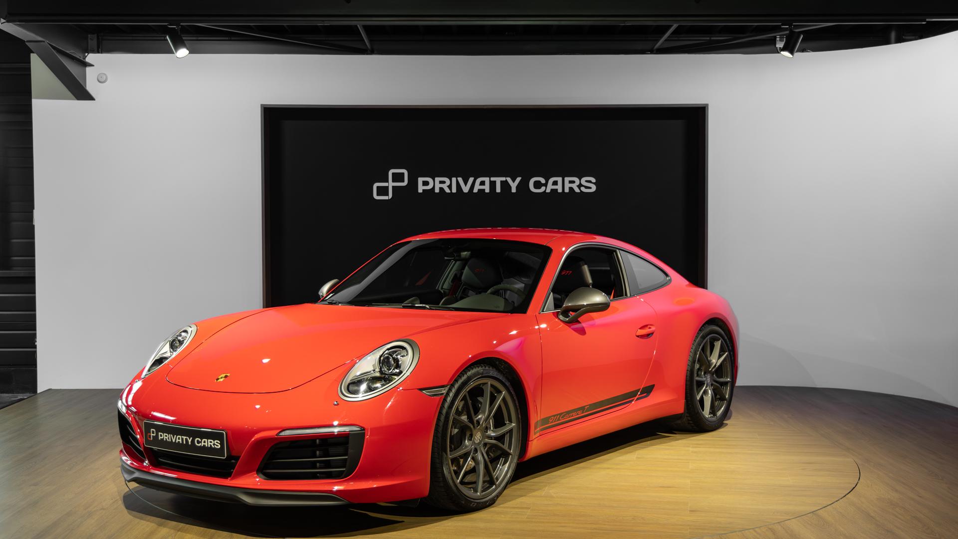 PORSCHE 911