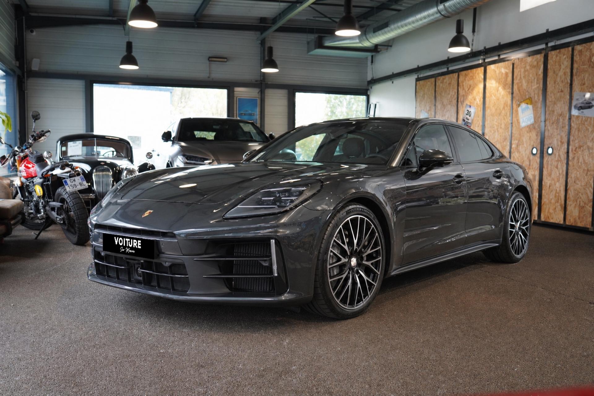 PORSCHE PANAMERA