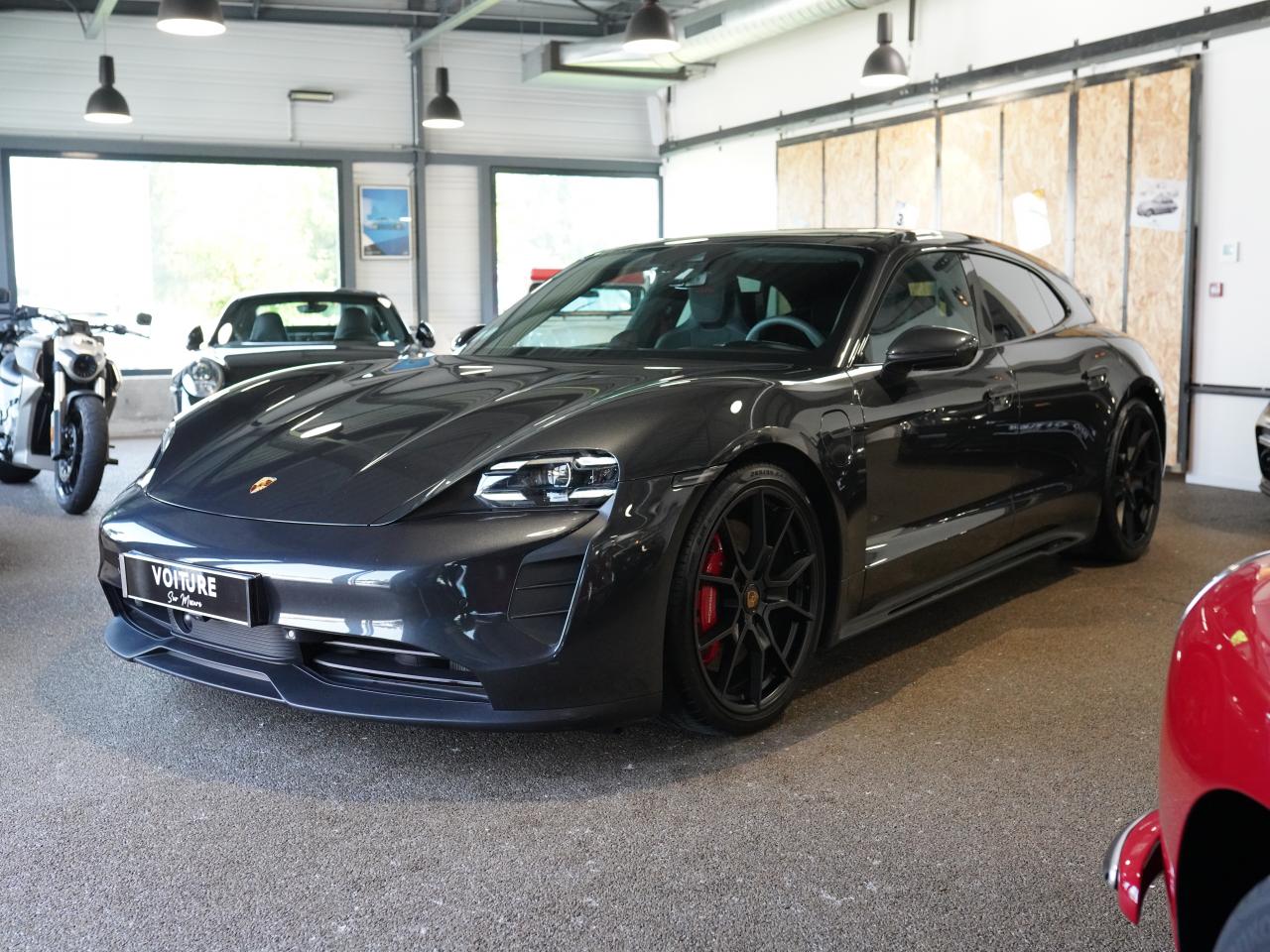 PORSCHE TAYCAN SPORT TURISMO