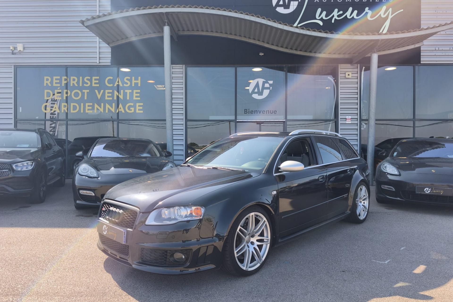 AUDI RS4 AVANT