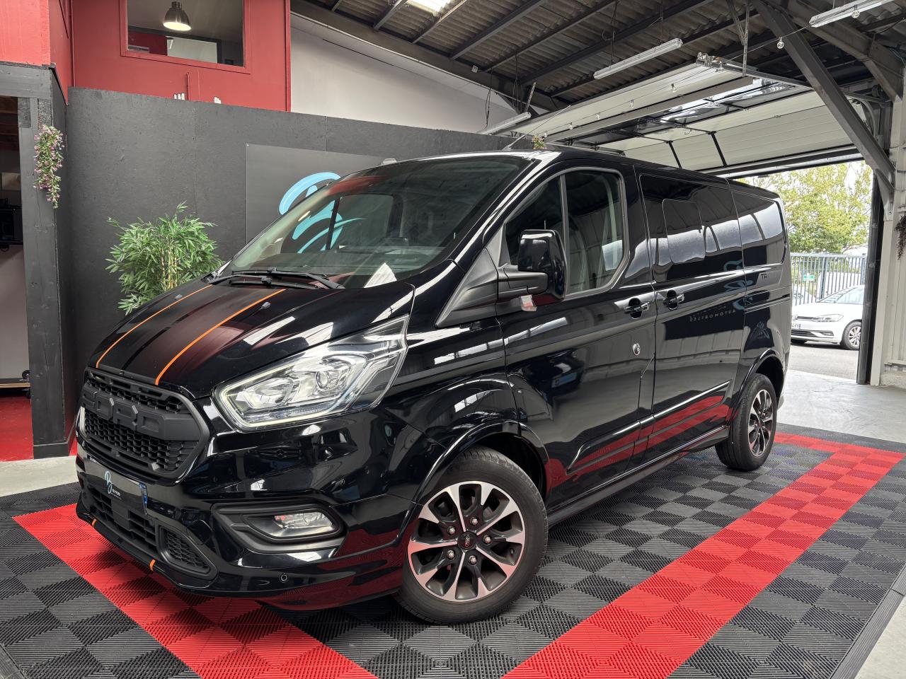 FORD TRANSIT CUSTOM 2.0 ECOBLUE 185Ch - GARANTIE 6 MOIS