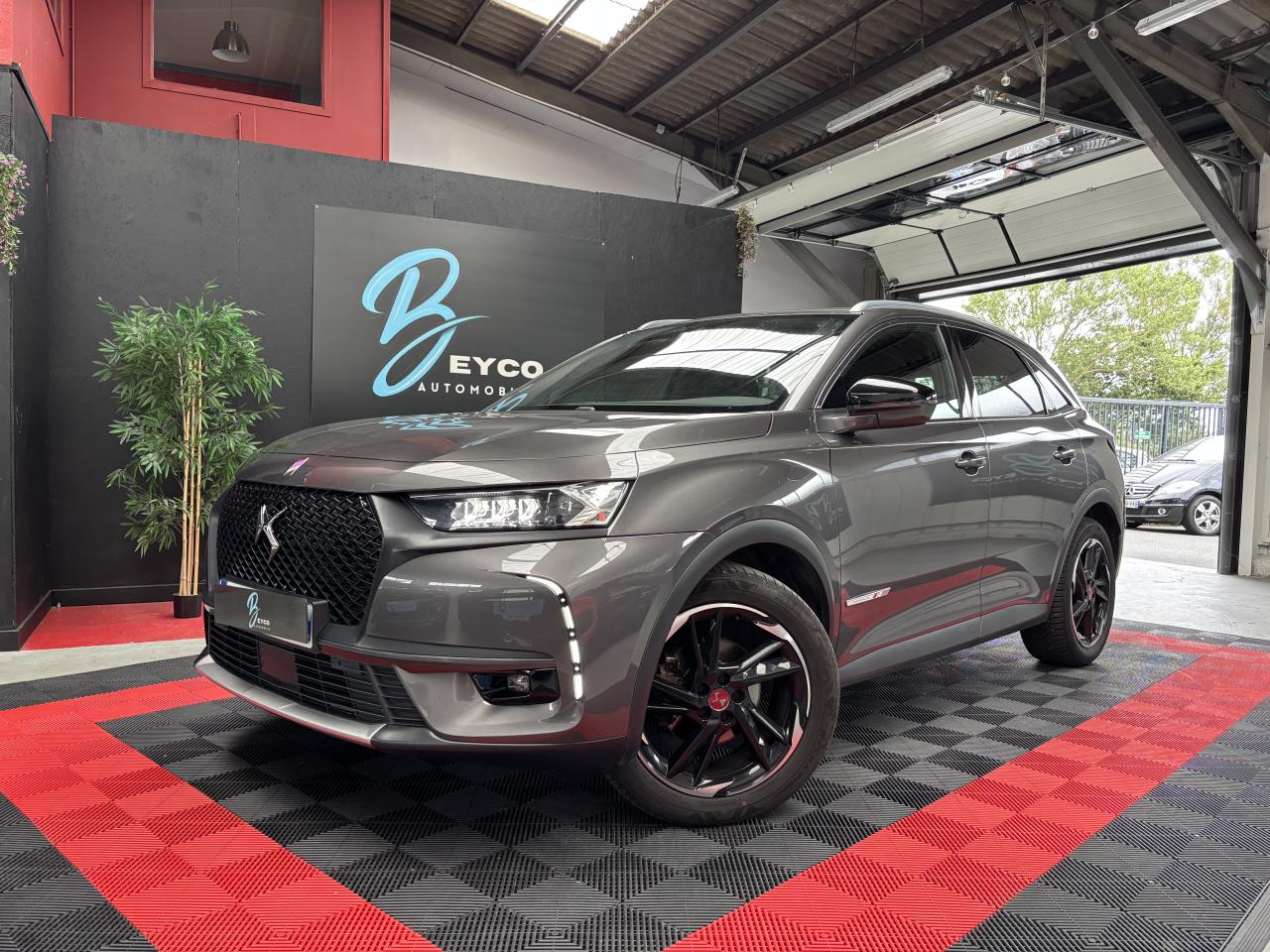 DS DS7 CROSSBACK 1.6 180 Ch PERFORMANCE LINE + EAT8 - GARANTIE 6 MOIS