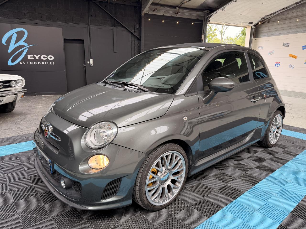 ABARTH 500 1.4i  140 CH BVR CABRIOLET - GARANTIE 6 MOIS