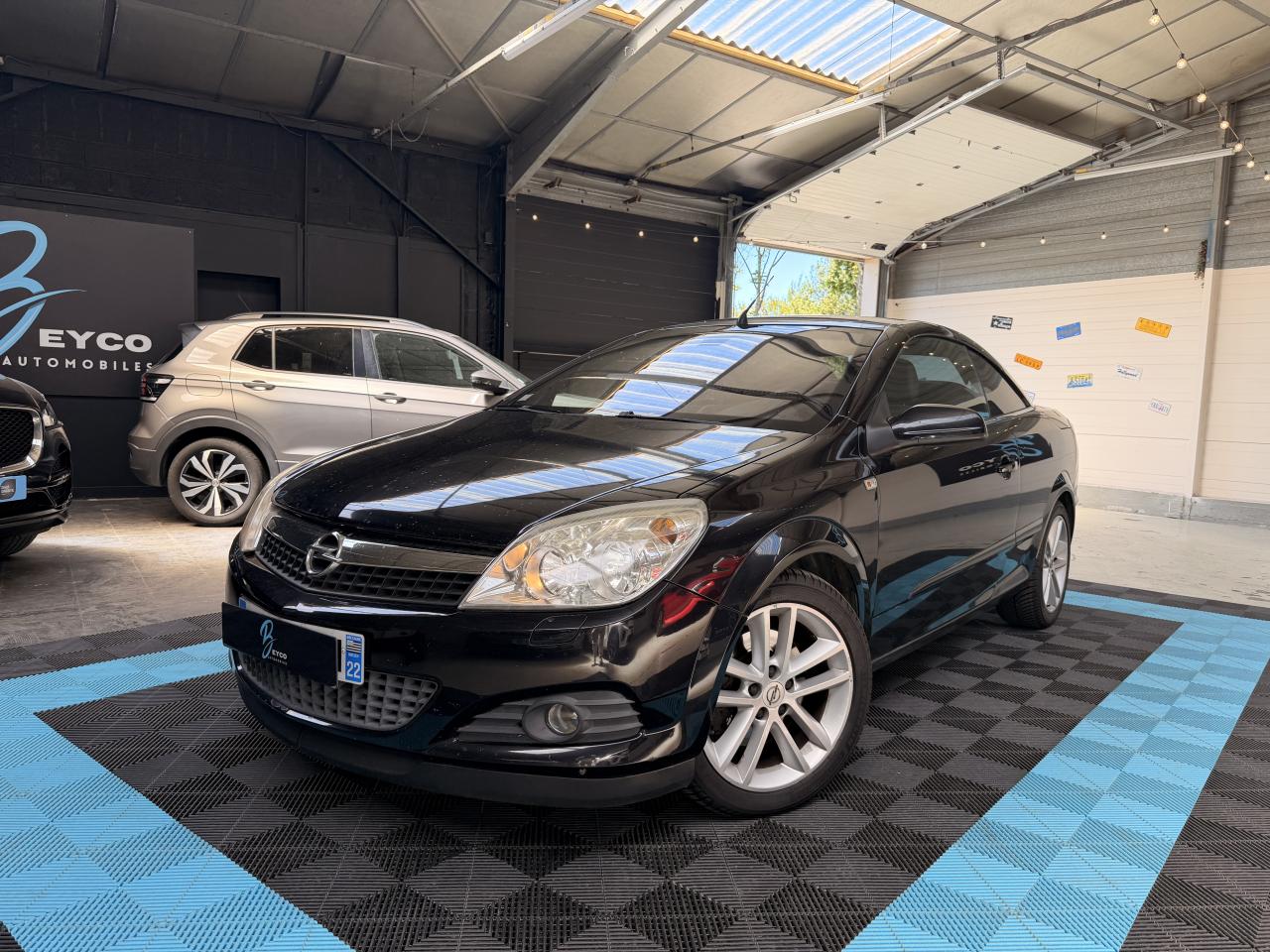 OPEL ASTRA 1.9 CDTi 150 CH TWINTOP CABRIOLET - GARANTIE 6 MOIS