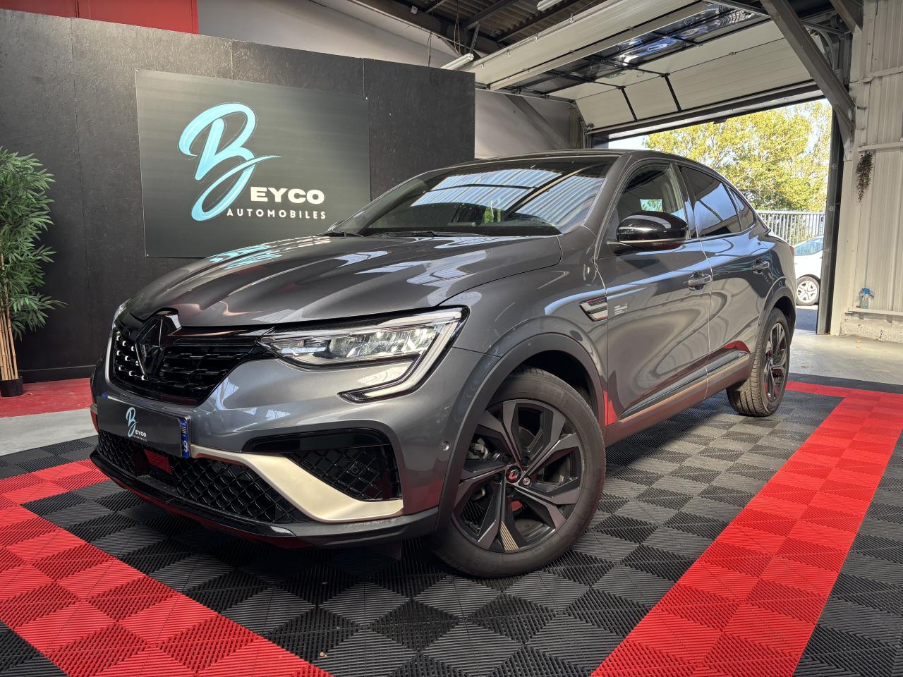 RENAULT ARKANA 1.6 E-TECH HYBRIDE 145 Ch ENGINEERED BVA - GARANTIE 6 MOIS