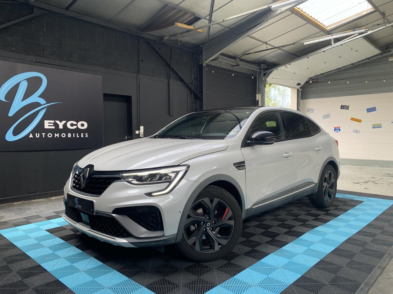 RENAULT ARKANA 1.6 e-TECH HYBRIDE 145 CH R.S. LINE BVA MULTI-MODES - GARANTIE 6 MOIS