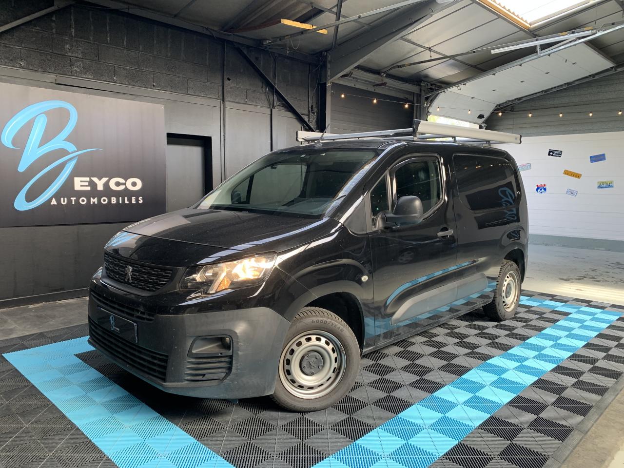 PEUGEOT PARTNER