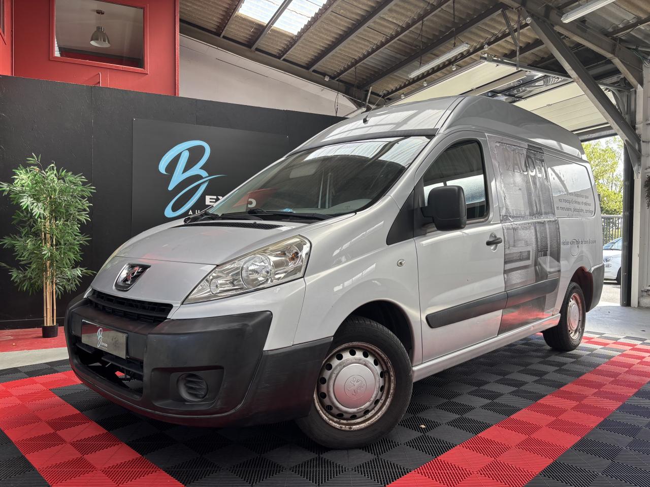 PEUGEOT EXPERT