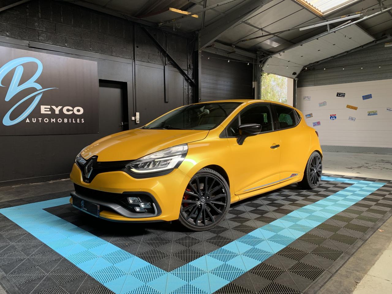 RENAULT CLIO