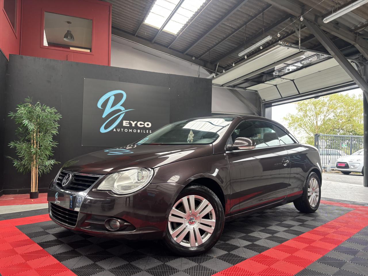 VOLKSWAGEN EOS