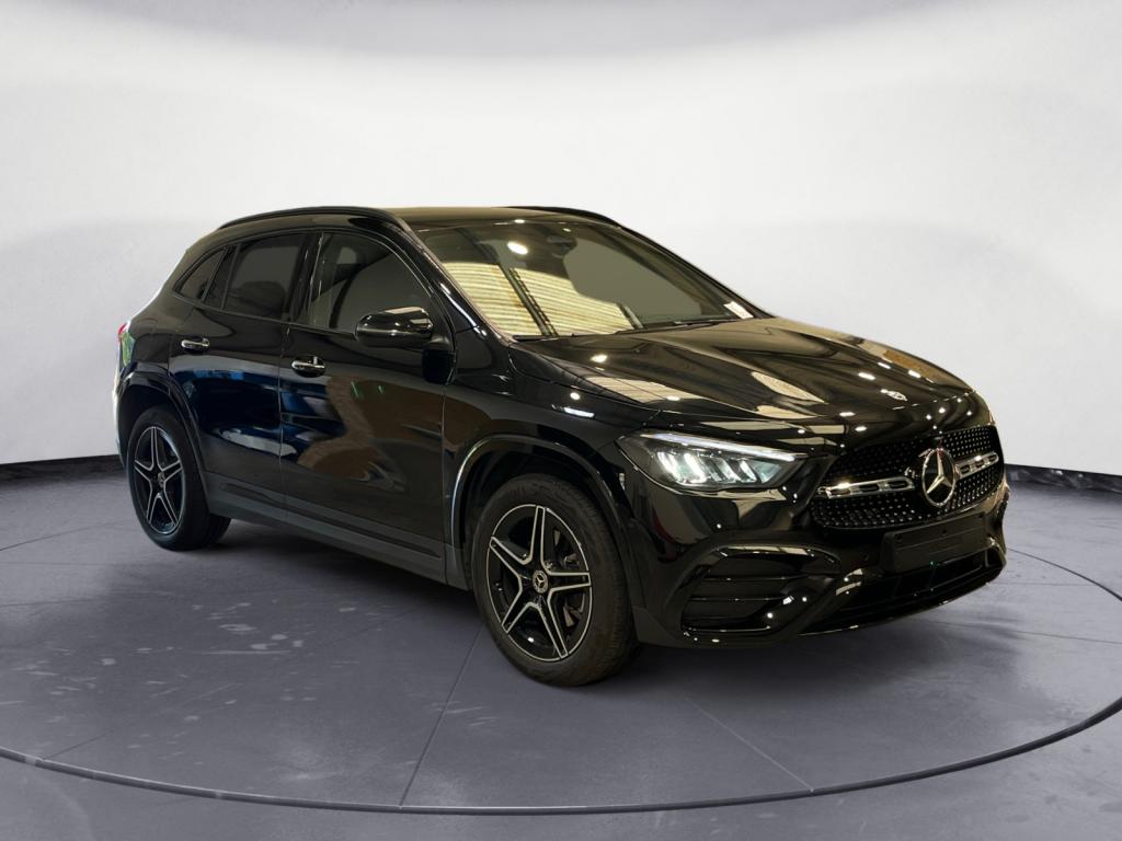 MERCEDES GLA