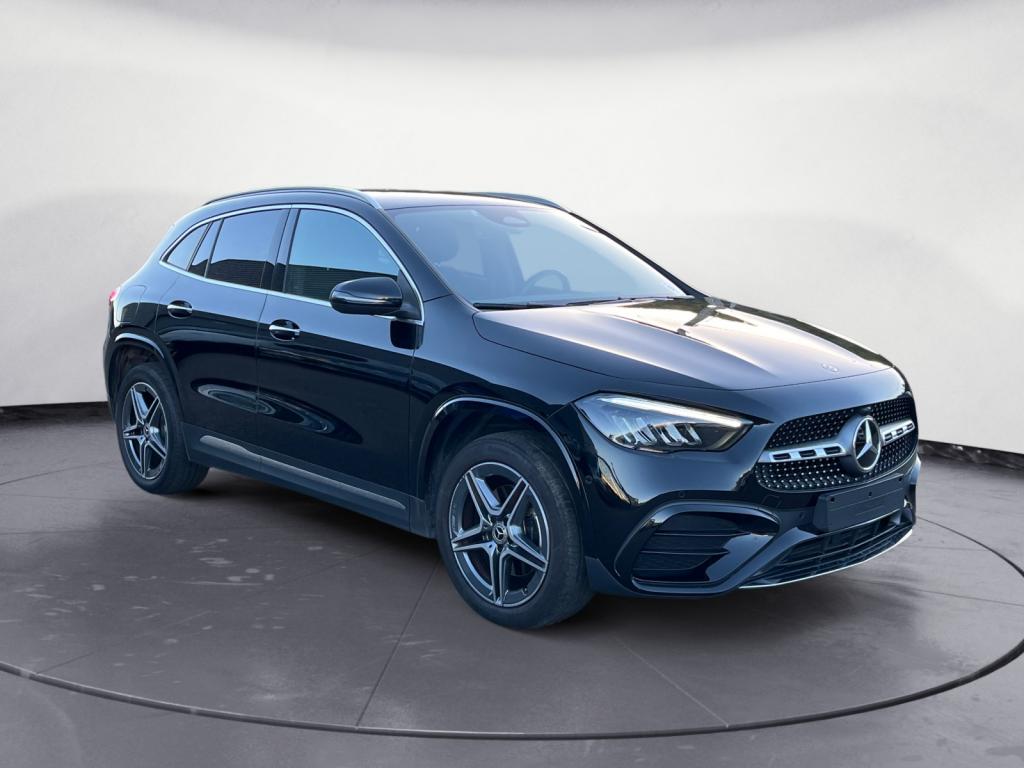 MERCEDES GLA