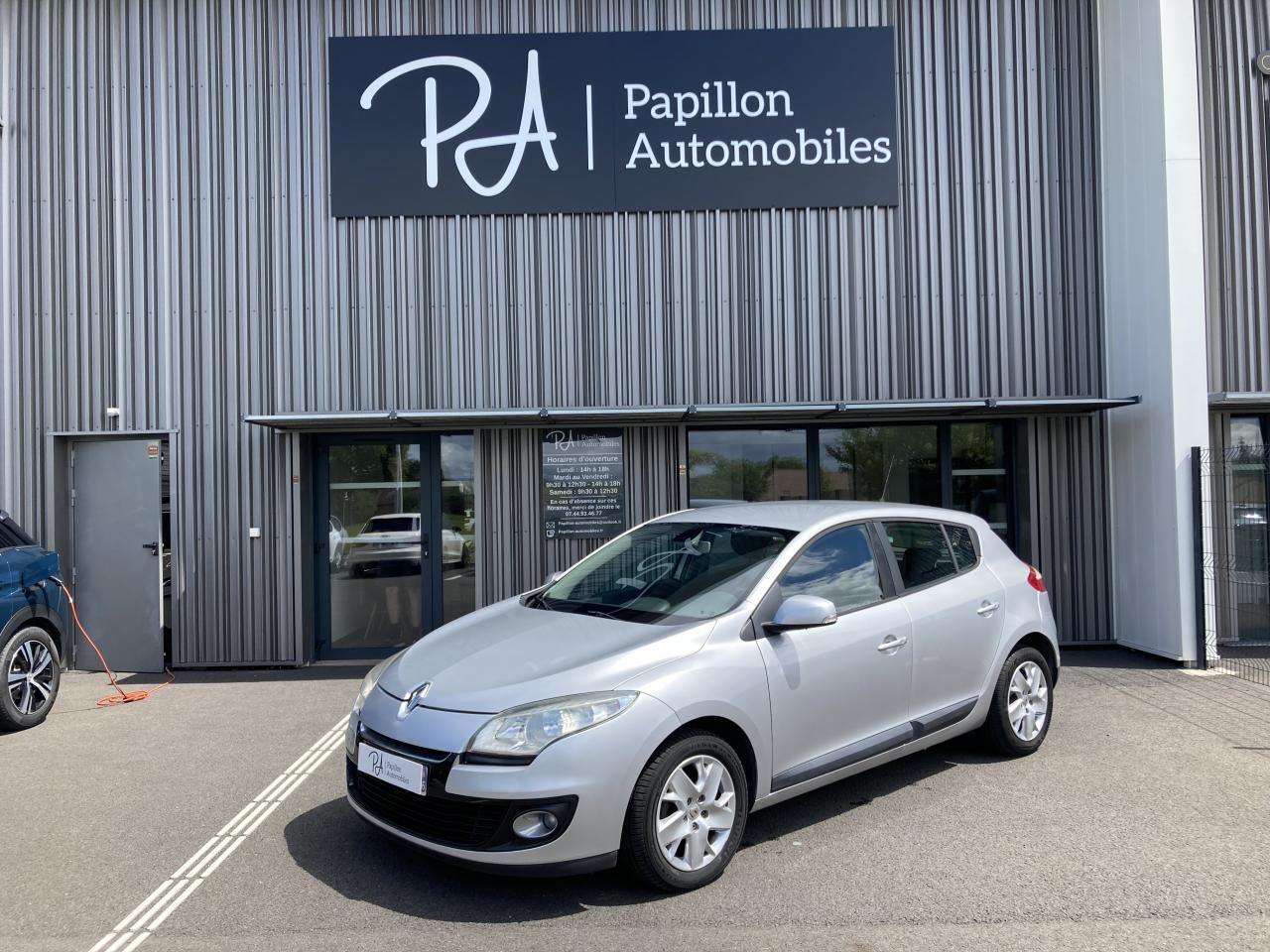 RENAULT MEGANE