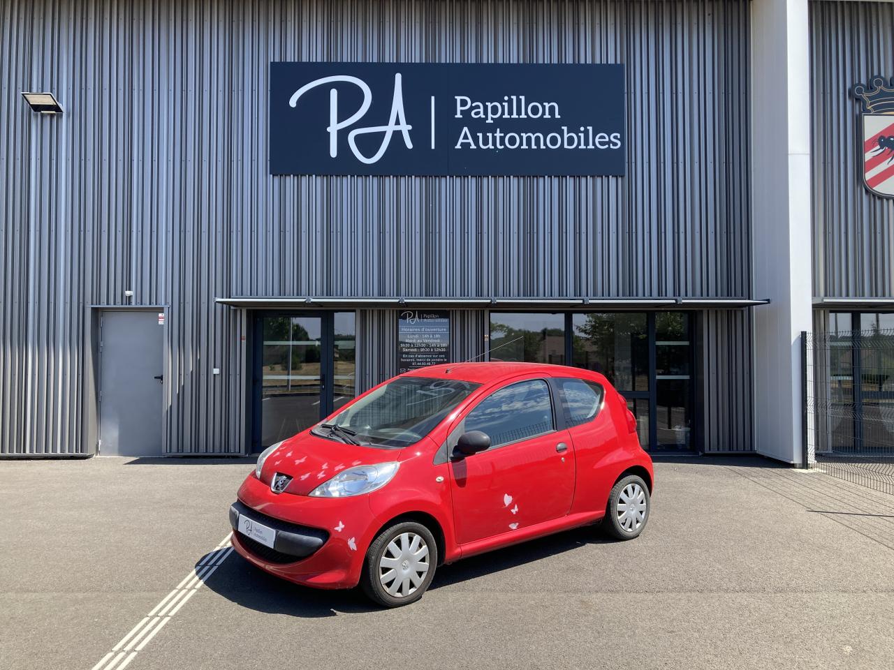 PEUGEOT 107