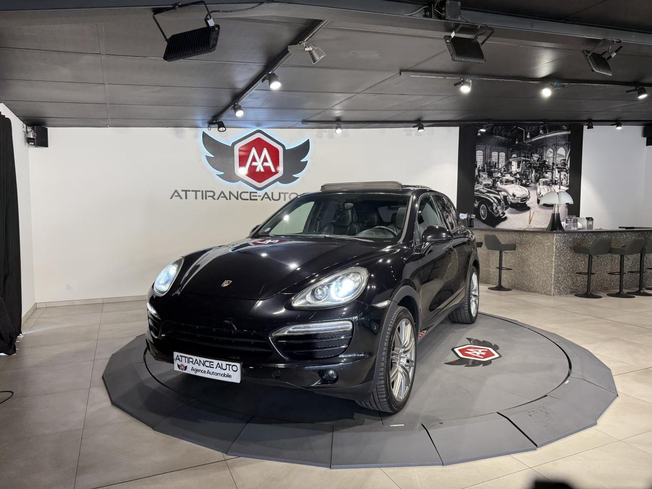 PORSCHE CAYENNE