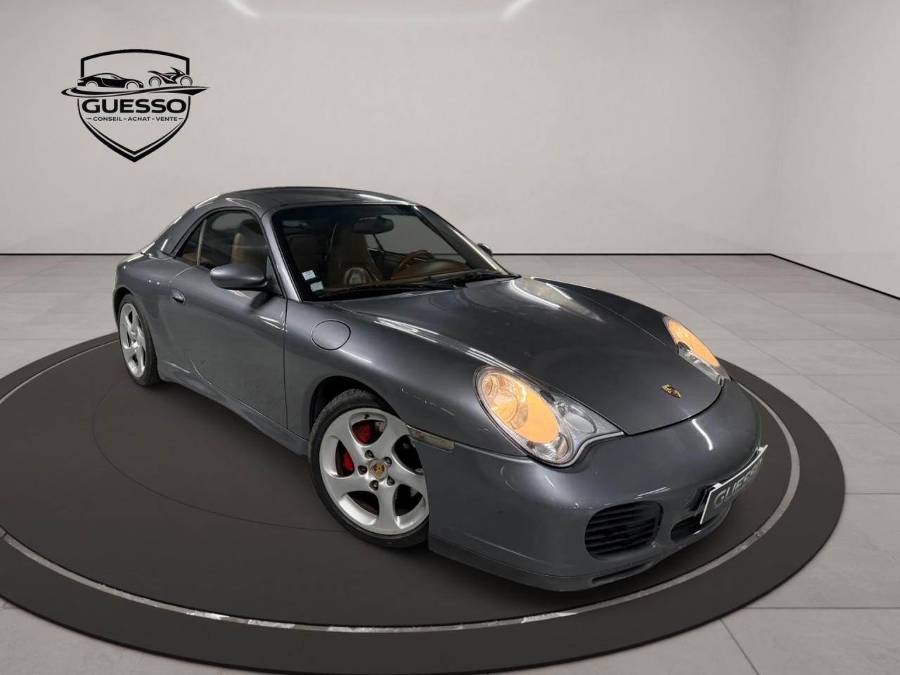 PORSCHE 911
