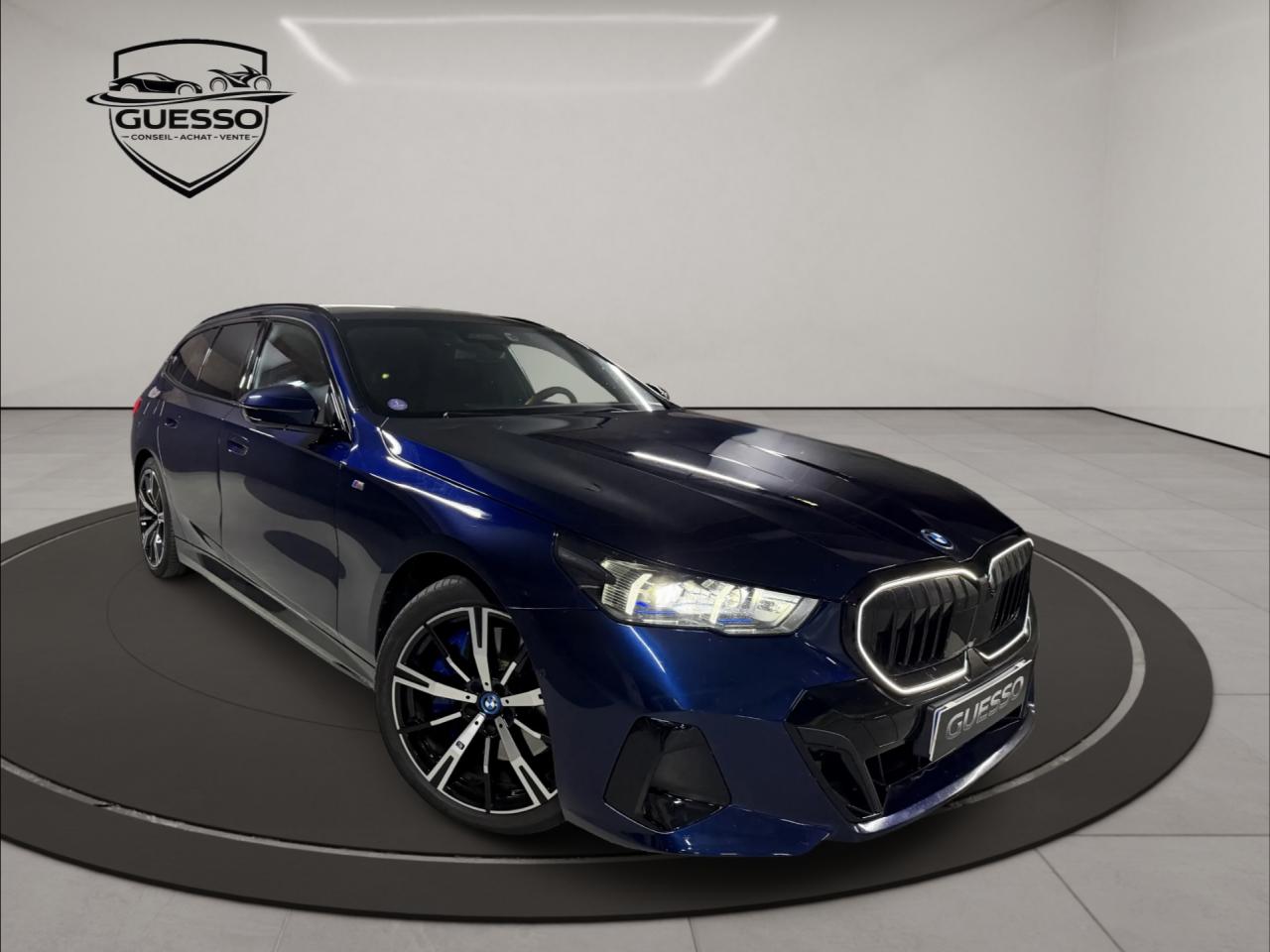 BMW SERIE 5 TOURING 550e xDrive 489 ch BVA 8 M Sport
