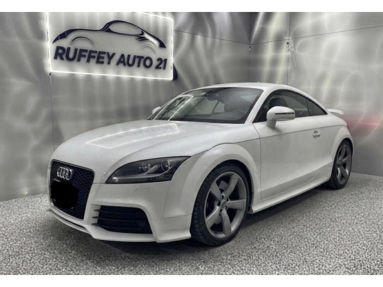 AUDI TT