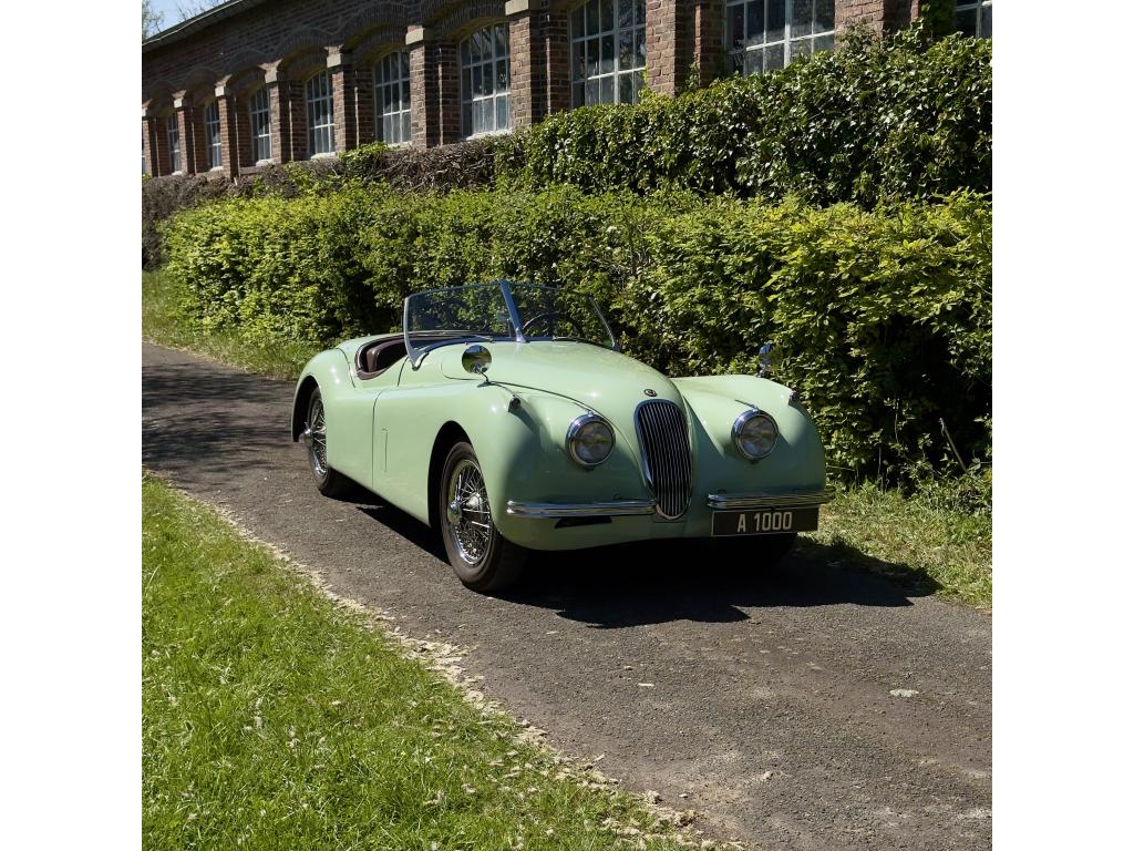 JAGUAR XK 120