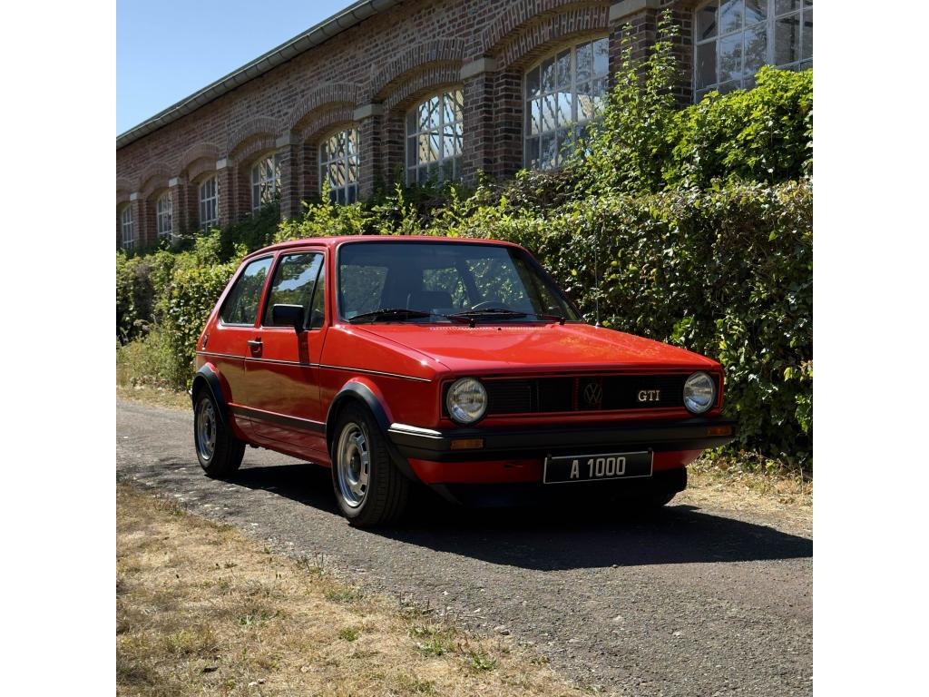 VOLKSWAGEN GOLF