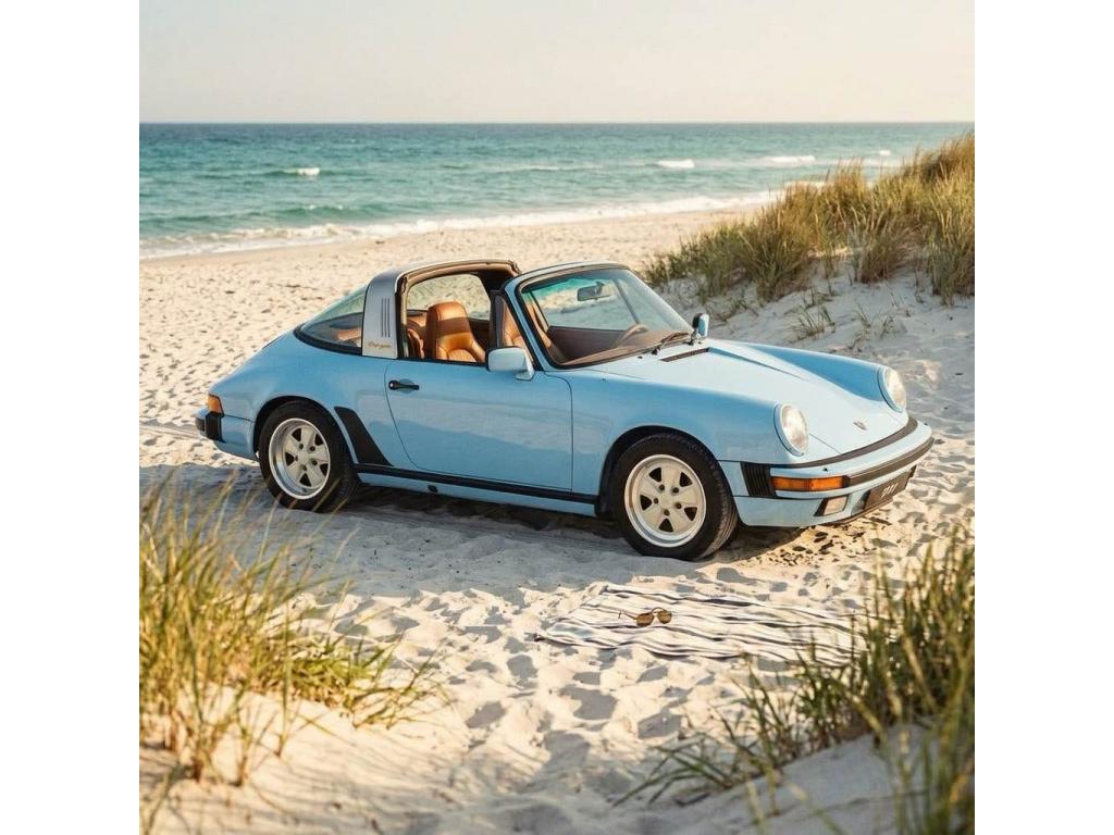 PORSCHE 911
