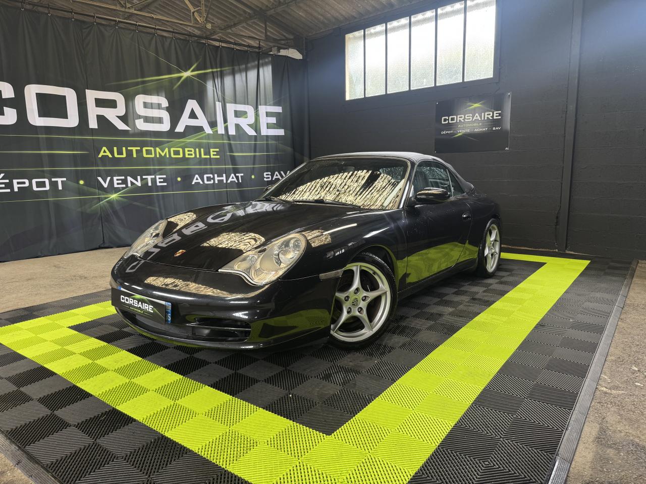 PORSCHE 911