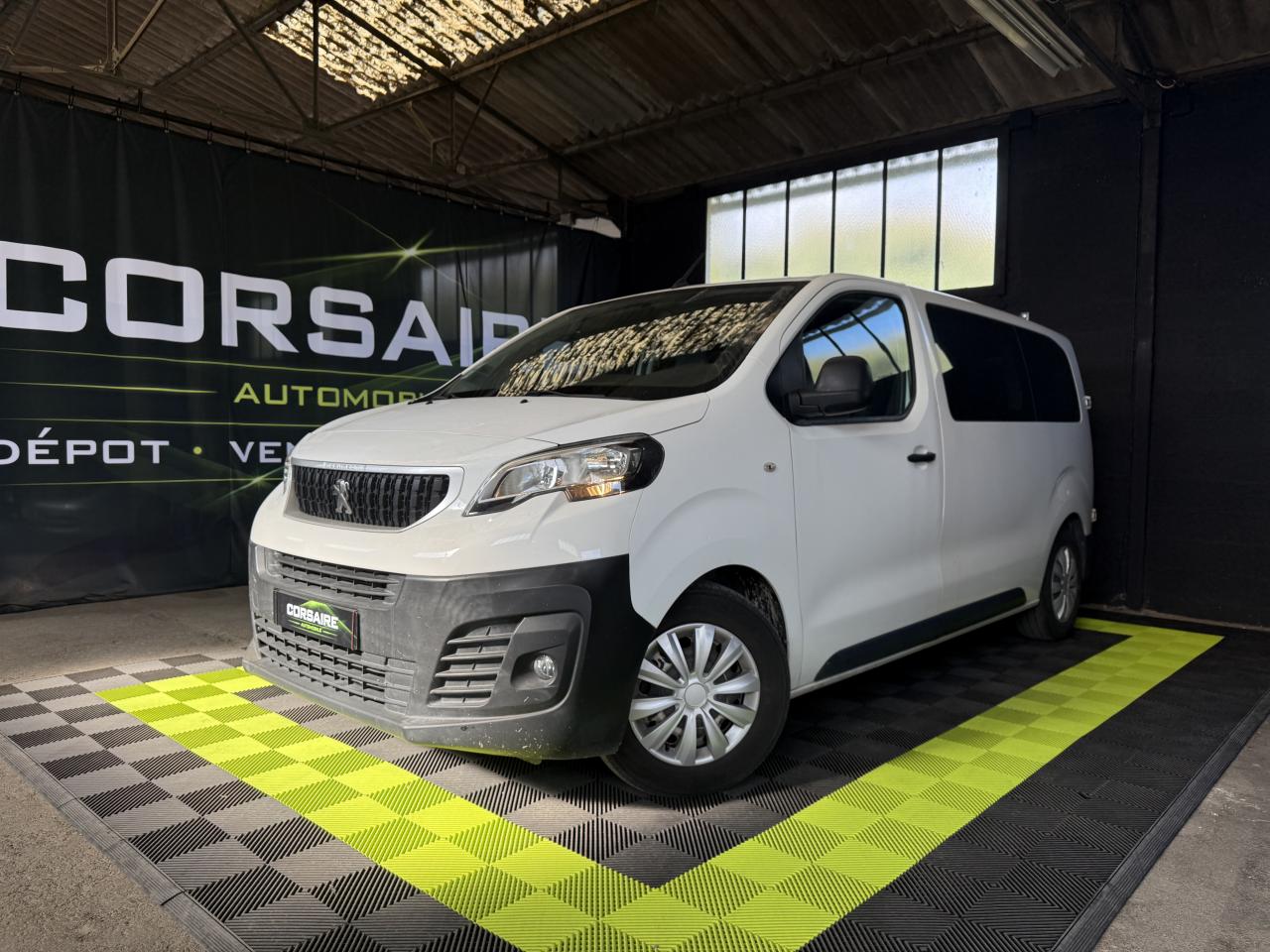 PEUGEOT TRAVELLER