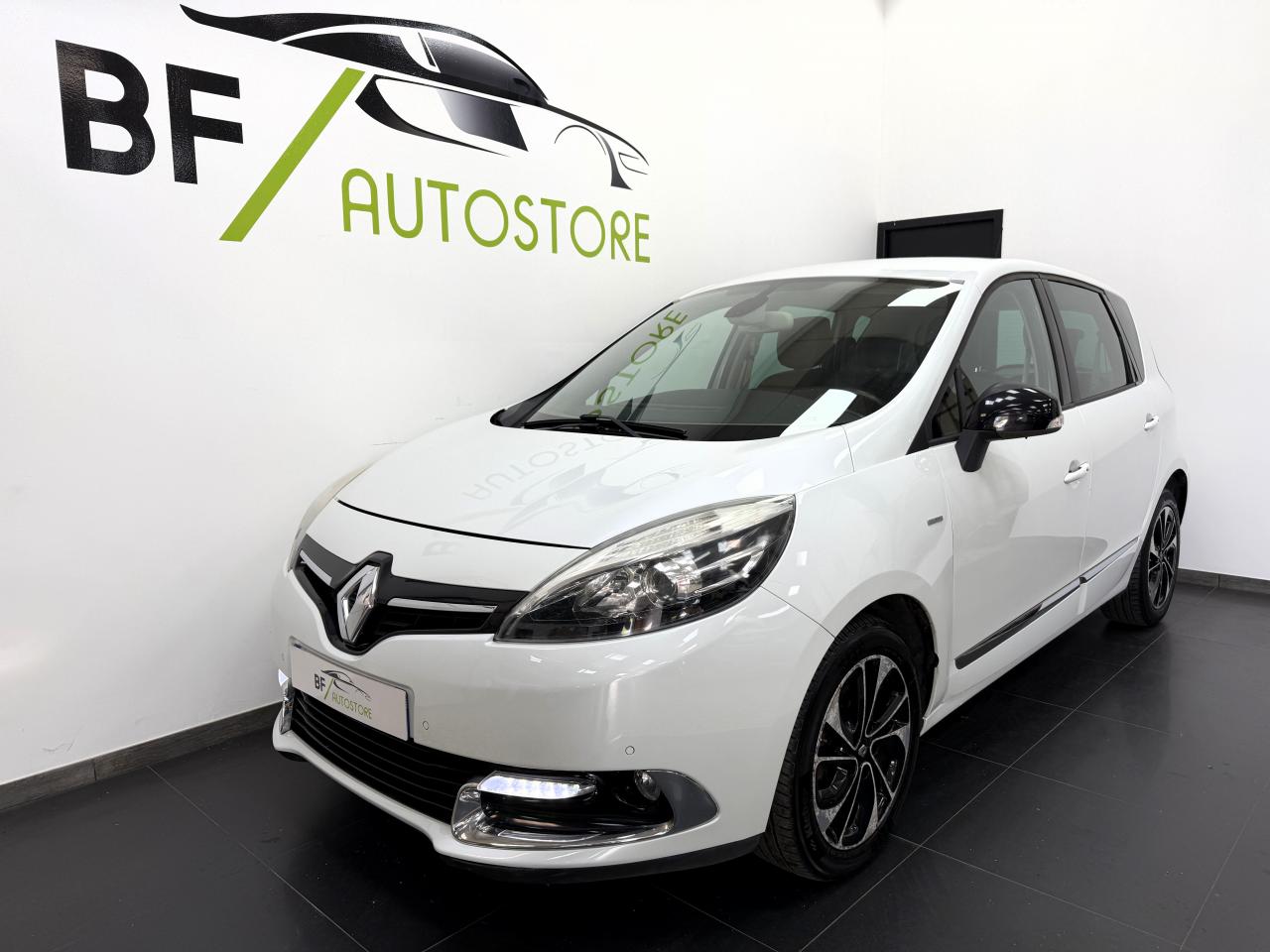 RENAULT SCENIC