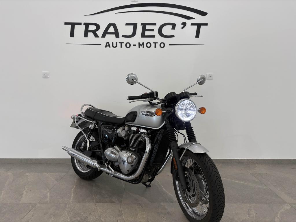 TRIUMPH BONNEVILLE