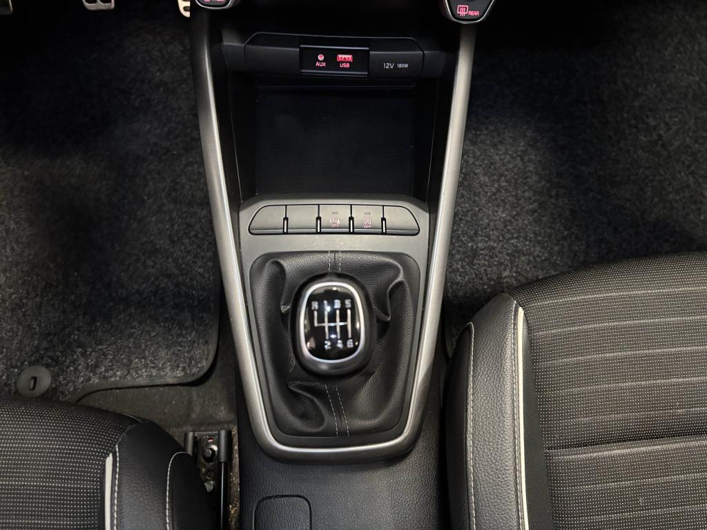 KIA RIO – photo 14 sur 25