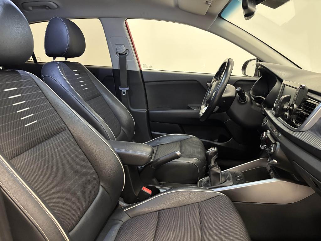 KIA RIO – photo 18 sur 25