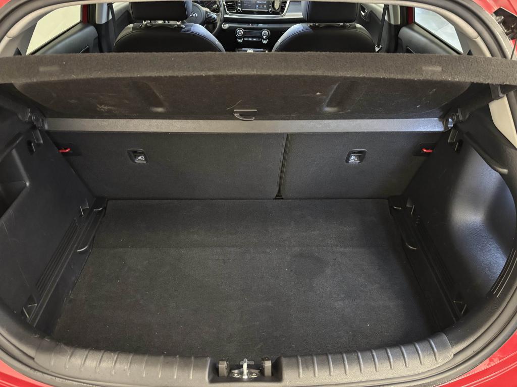 KIA RIO – photo 21 sur 25