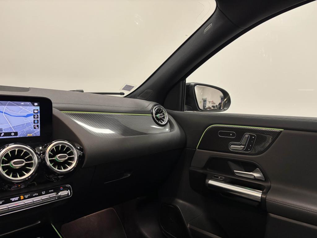 MERCEDES CLASSE GLA – photo 10 sur 26