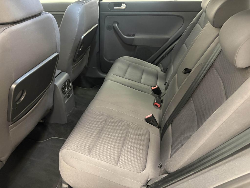 VOLKSWAGEN GOLF+ – photo 17 sur 28