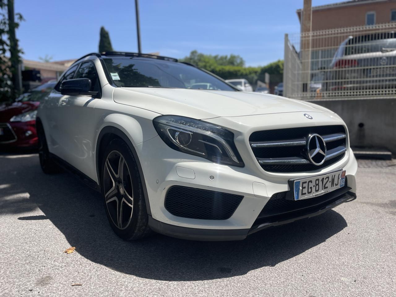 MERCEDES GLA