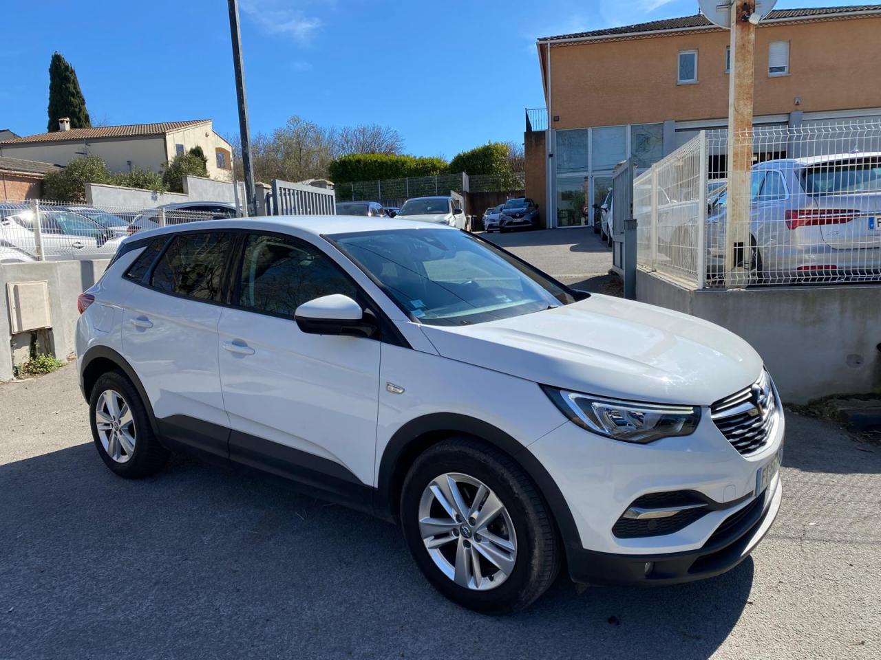 OPEL GRANDLAND X
