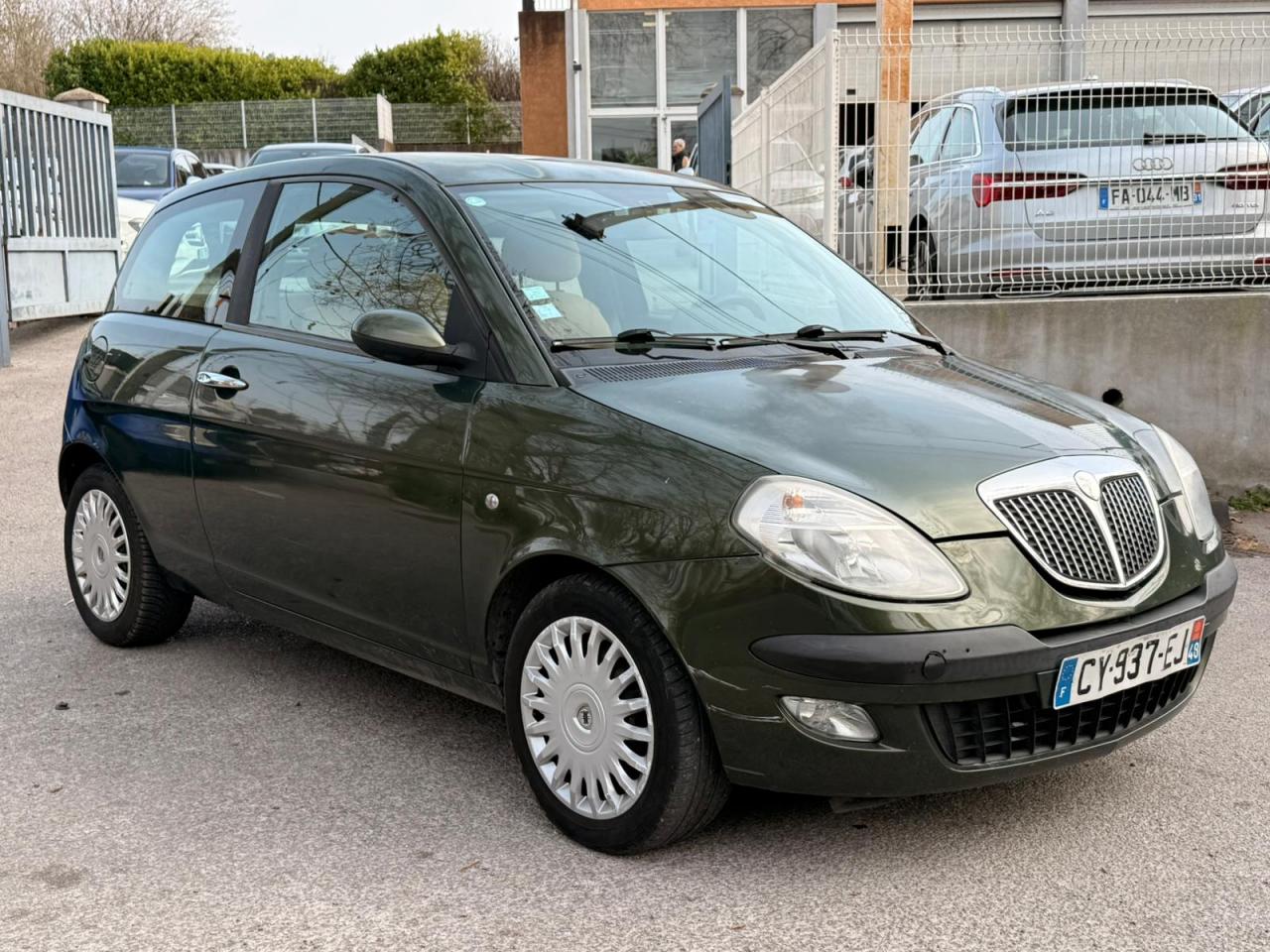 LANCIA YPSILON DEPOT VENTE 1.2  Oro SEULEMENT 113 000 KM
