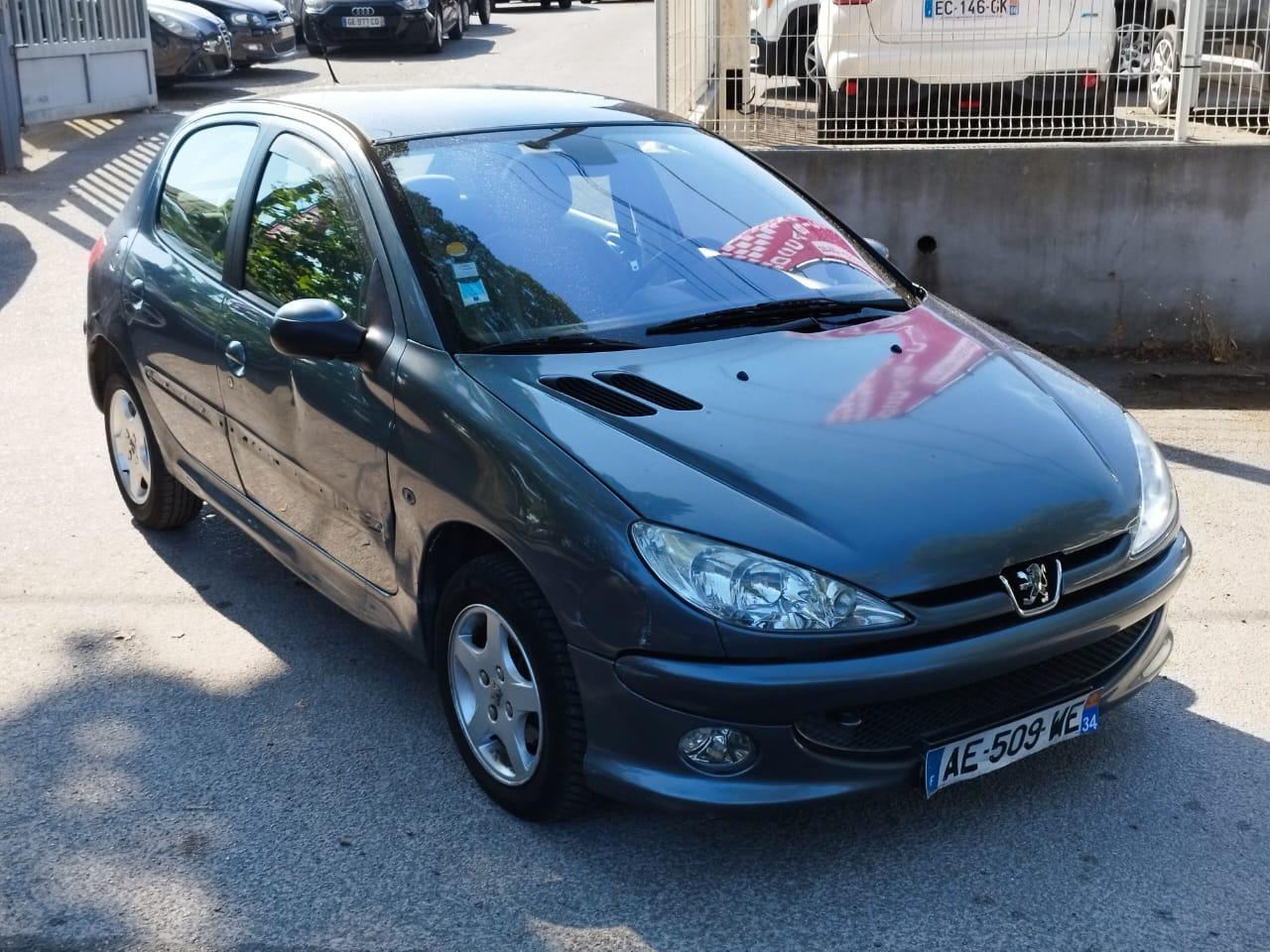 PEUGEOT 206