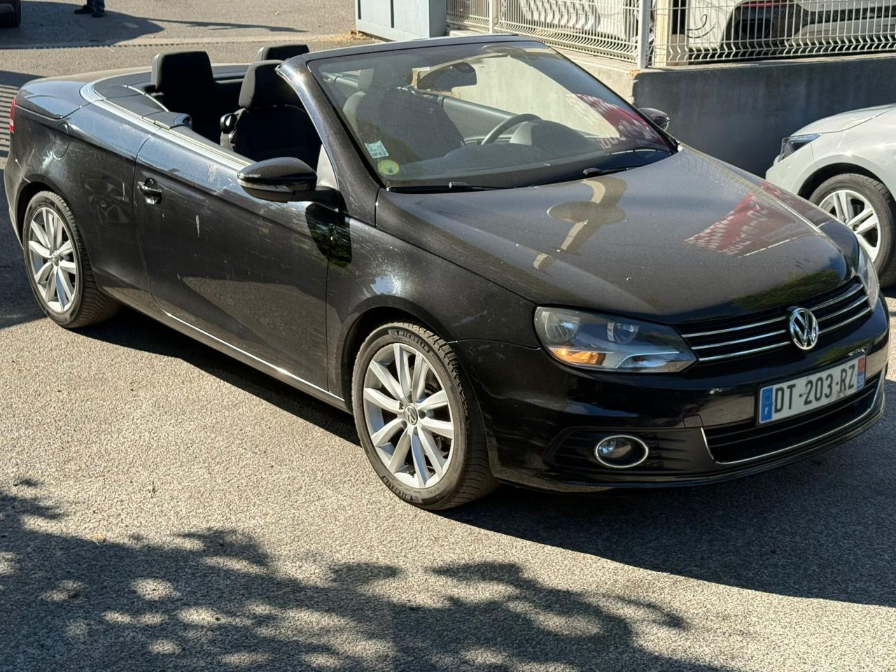 VOLKSWAGEN EOS