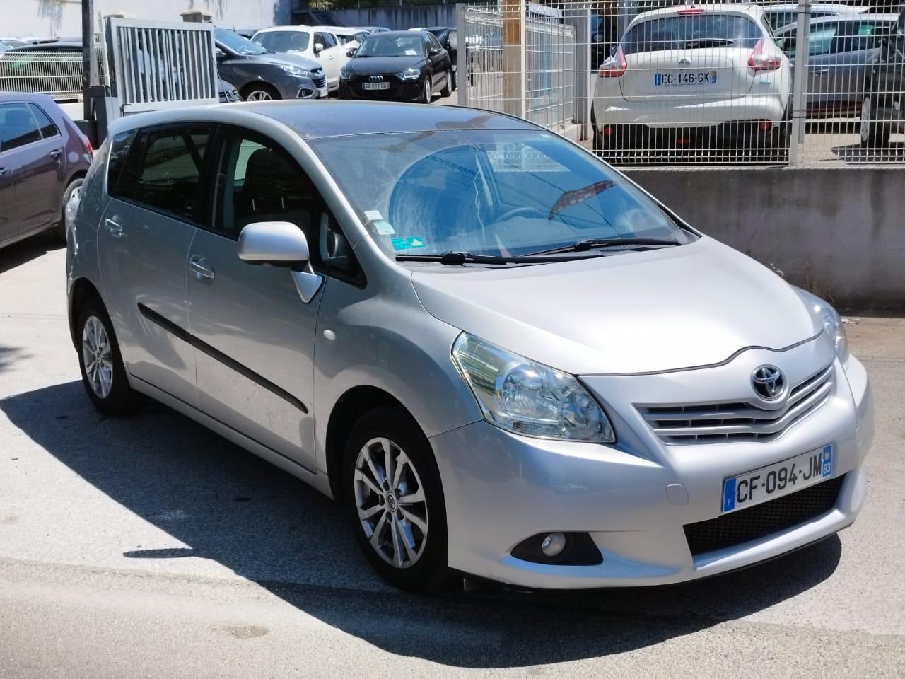 TOYOTA VERSO
