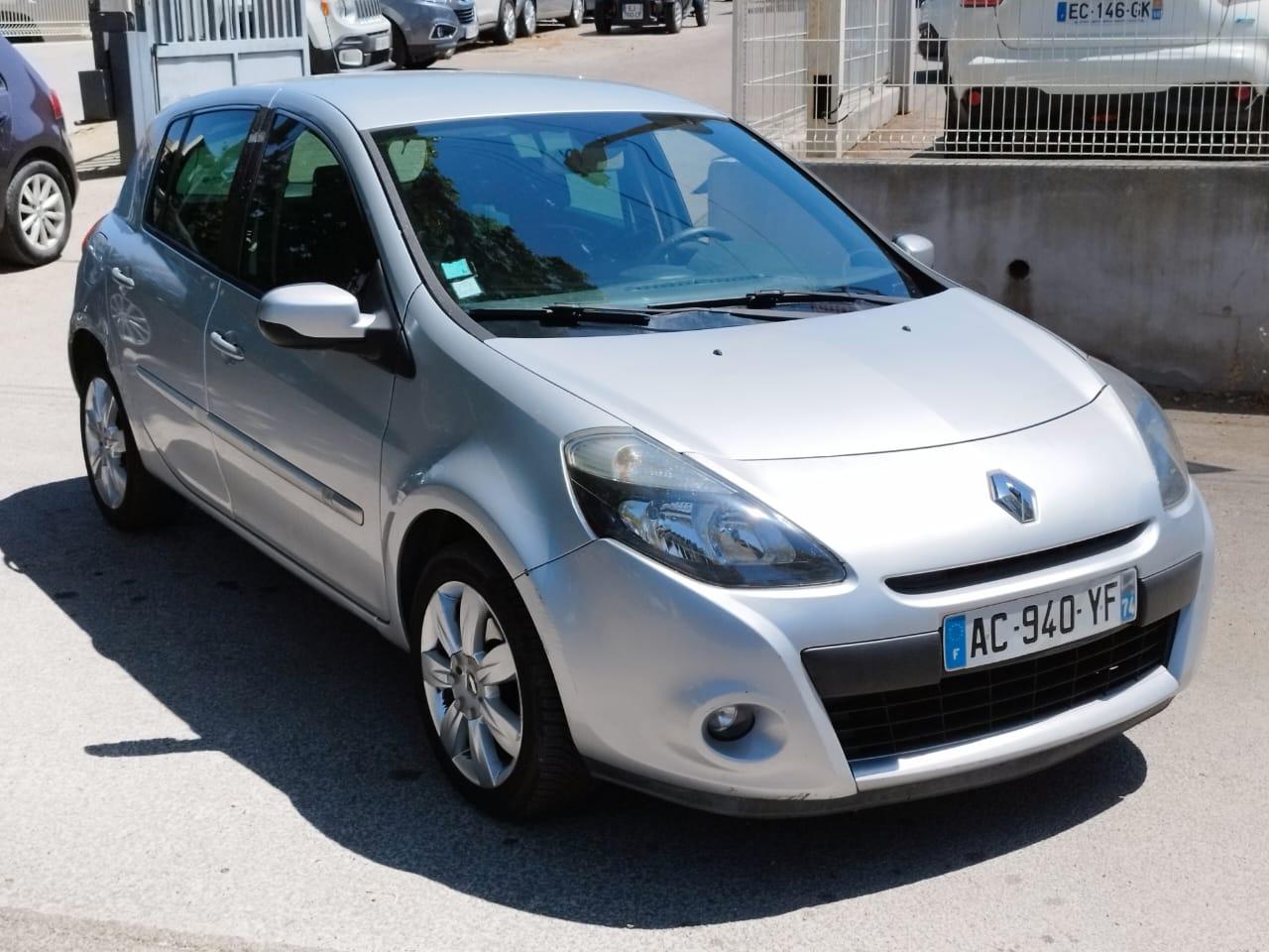 RENAULT CLIO