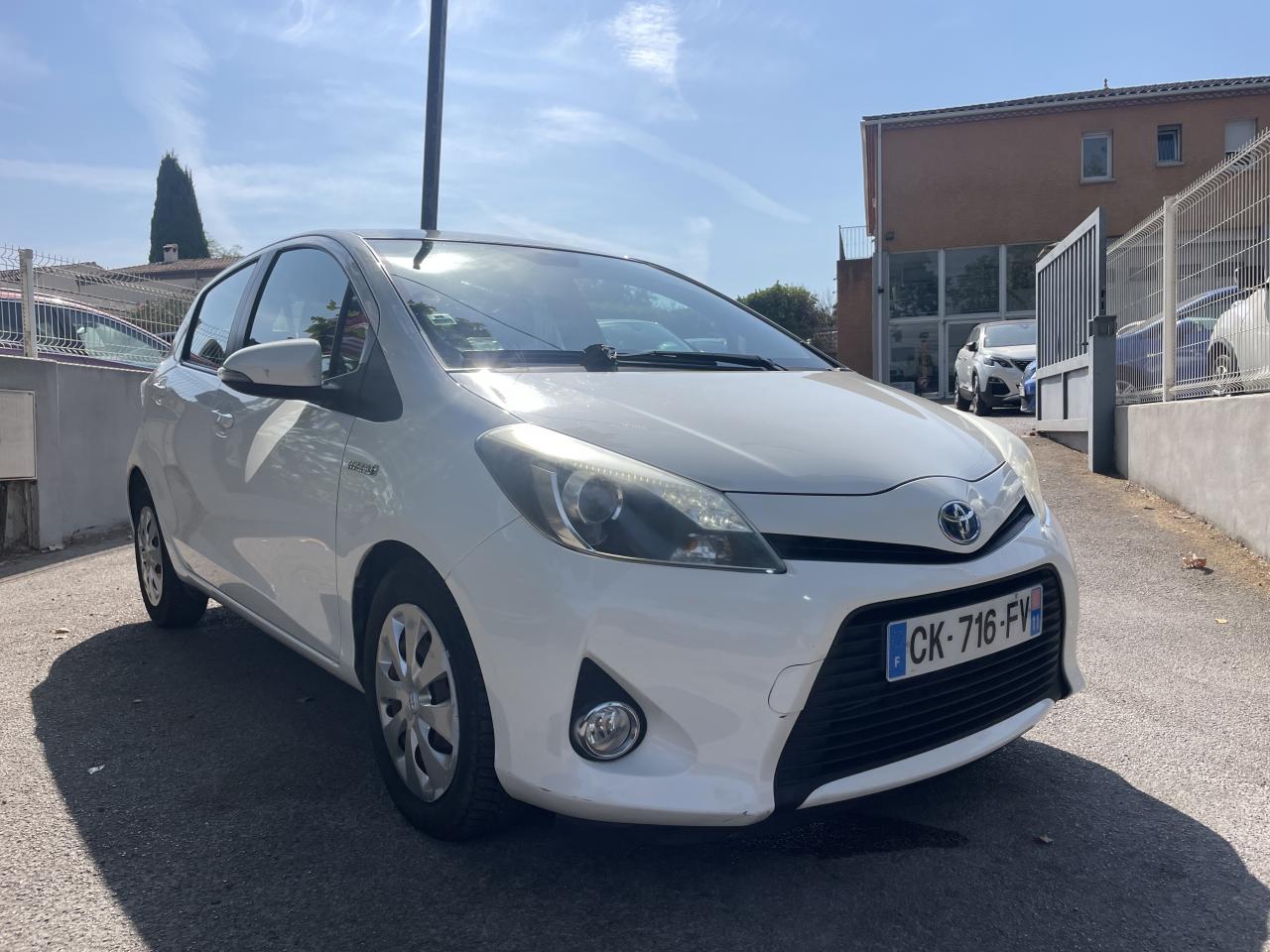 TOYOTA YARIS