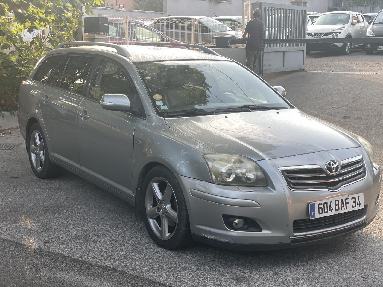TOYOTA AVENSIS DEPOT VENTE Break 177 D-4D Clean Power MOTEUR 80 000 KM