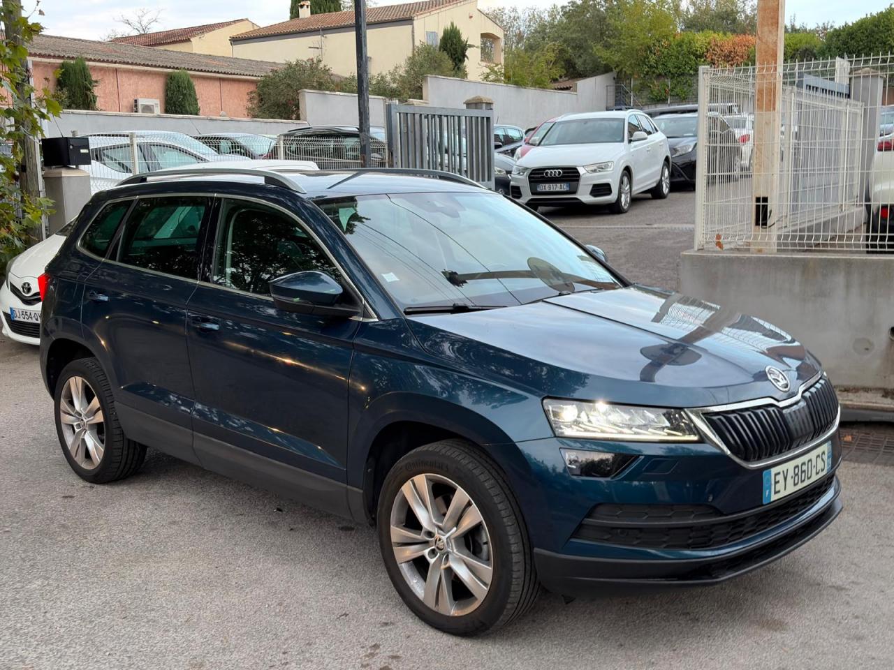SKODA KAROQ