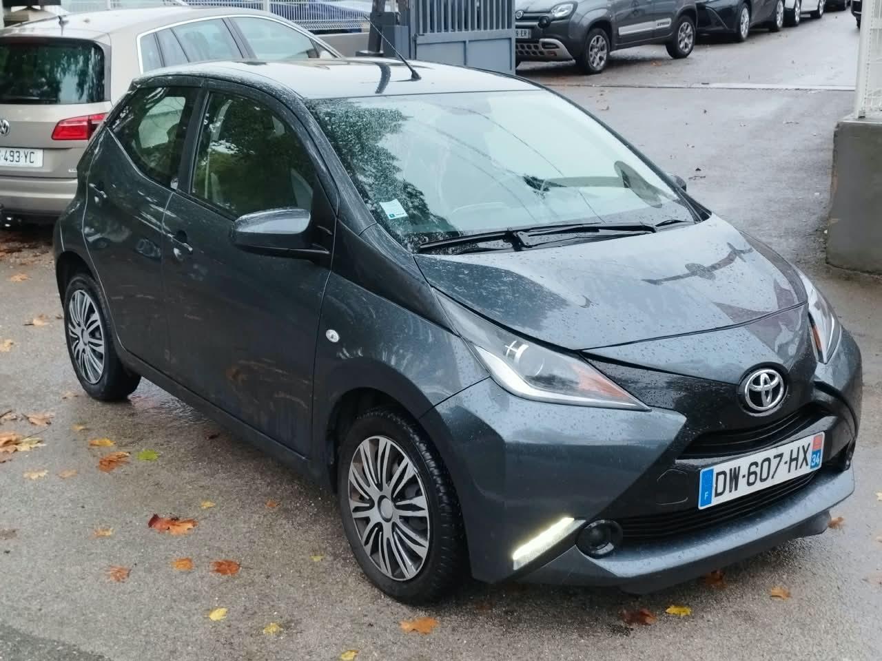 TOYOTA AYGO 1.0 VVT-i  II  x-play 1 MAIN