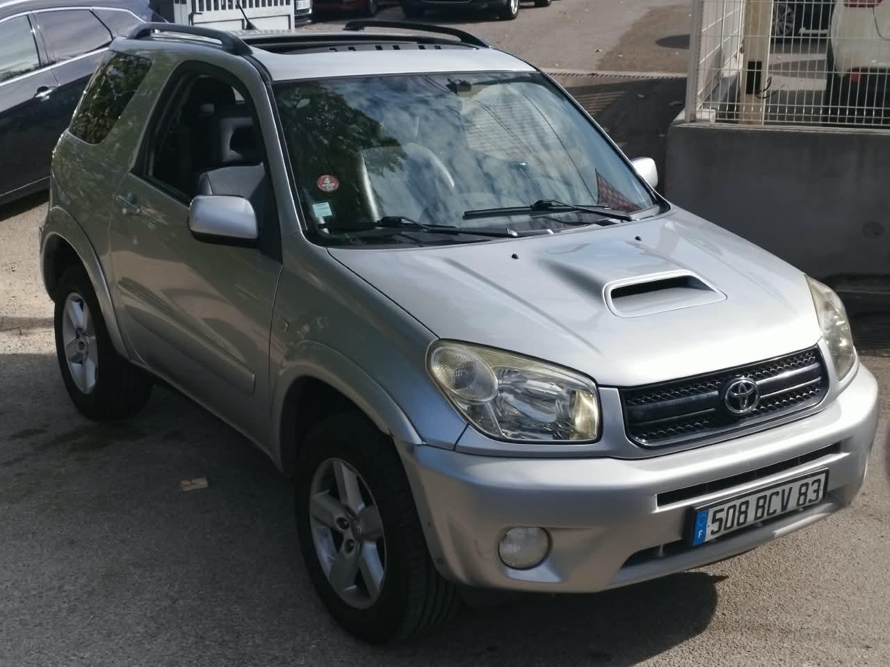 TOYOTA RAV 4 115 D-4D  Limited Edition SEULEMENT 169 000 KM 1°MAIN