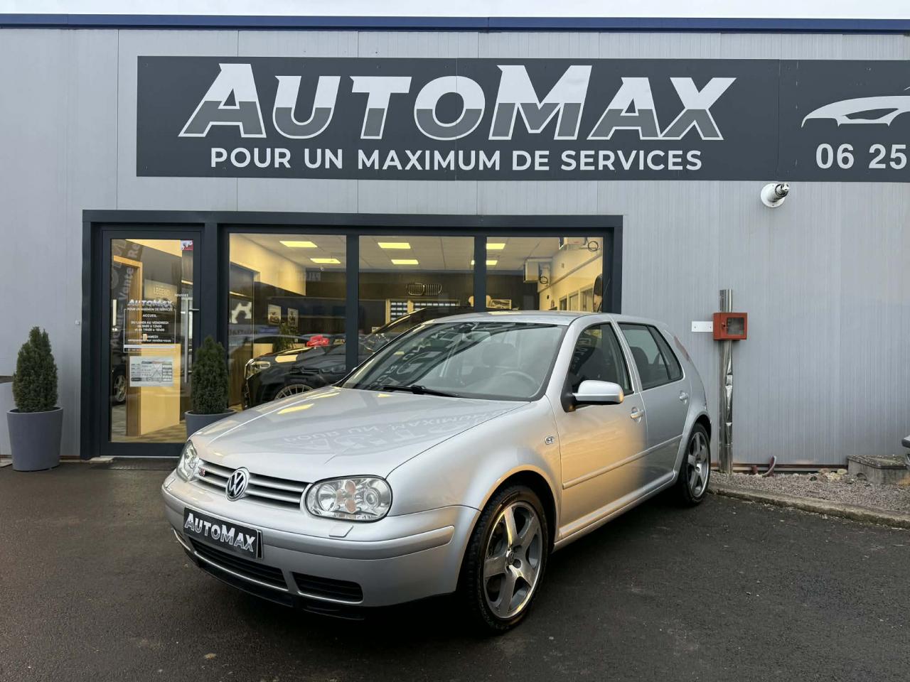 VOLKSWAGEN GOLF
